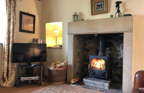 Bakewell House | May Cottage