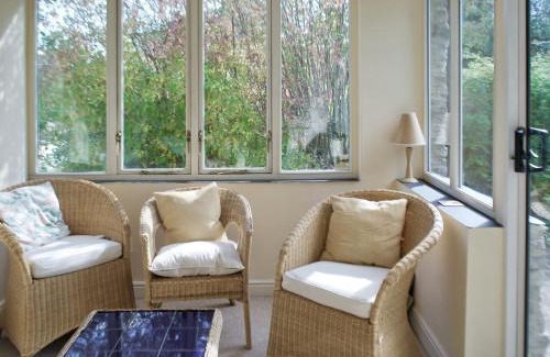 Bakewell House | May Cottage