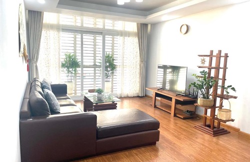Hai Ba Trung Apartment | May Residence-800m from Opera House