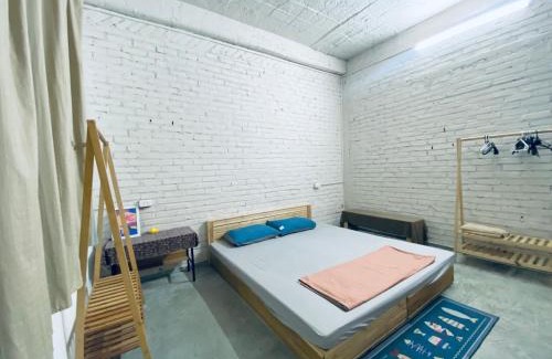 Ha Dong Hotel | May's house (Nhà của Mây)