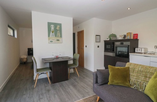 Askam and Ireleth Cottage | MAYA, romantic, character holiday cottage in Askam-In-Furness