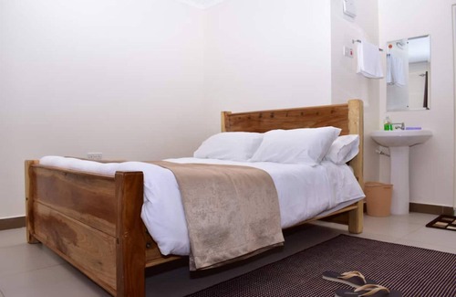 Nyeri Hotel | Maya's Guest House