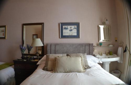 Helensburgh House | Maybank Guest House
