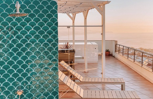 Ericeira Apartment | Maybe the best view in Portugal/Jacuzzi/Gym/Game room/AC/600m walk to town