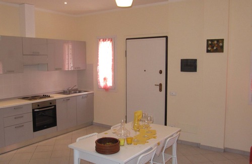 Arcola Apartment | . maybe this house is the right one?
