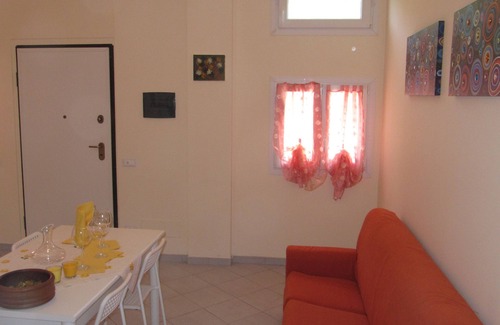 Arcola Apartment | . maybe this house is the right one?