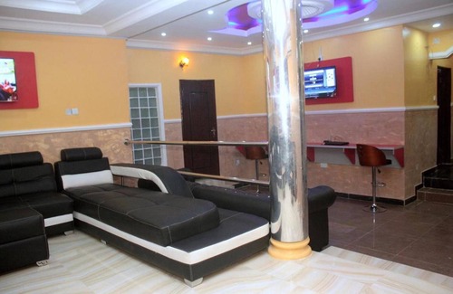 Egbeda Hotel | Mayoral Hotel & Suite