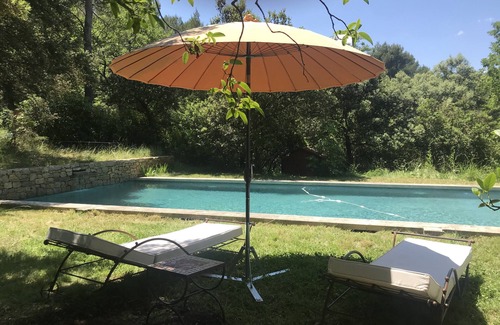 Meyreuil House | Mazet surrounded by nature close to Aix en Provence.