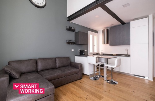 Santo Stefano Apartment | Mazzini Elegant Apartment by Wonderful Italy