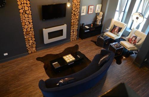 Bronzeville House | McCormick Place Guest House