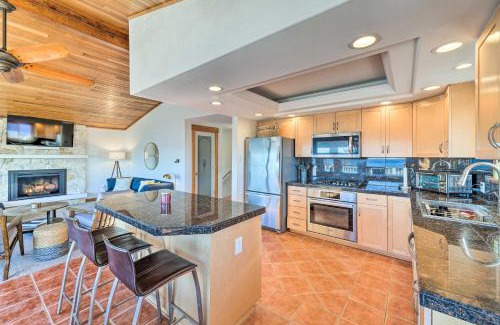 Stanwood House | McKees Beach House with Ocean Views, Hot Tub!