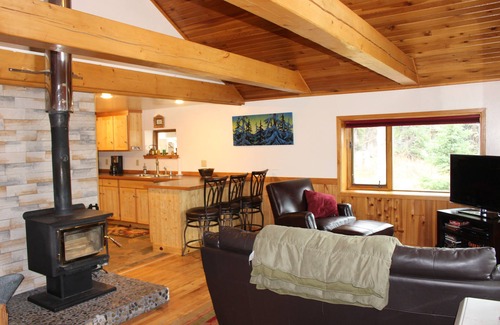 McKinley Park House | McKinley Creekside Cabins & Cafe'-The Carlo House