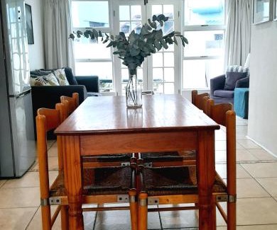 De Kelders Apartment | Mclaren Self Catering