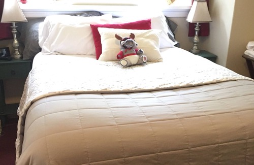 Duncan Bed & Breakfast | McLay Heritage Guest House c1895
