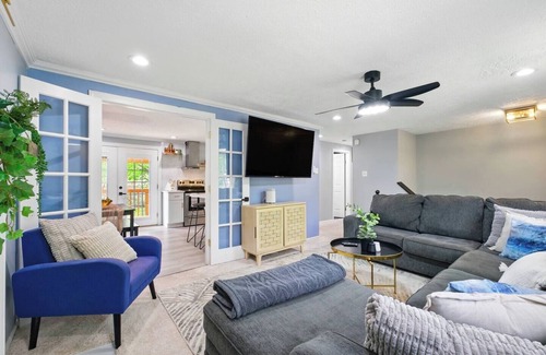 Waldorf House | MD Pulse 4BR Home | Garden Views & Family Retreat Near DC