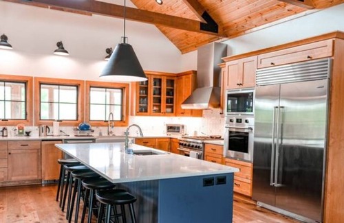 Fish Creek House | Meadow House-A Peaceful Getaway in Door County