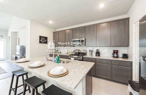 Sienna Plantation House | Meadow Trail Manor #41357
