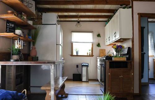 Manheim Cottage | Meadow View Cottage