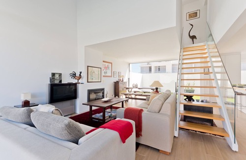 Caixas Villa | Meco Sunset & Pool Villa (C122)