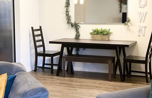 Central Southwest Apartment | Med Center Luxury 2br Apt
