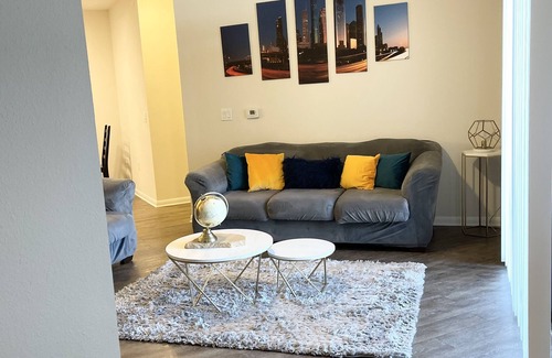 Central Southwest Apartment | Med Center Luxury 2br Apt