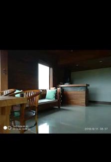 Medewi House | Medewi Terrace(Gicella)