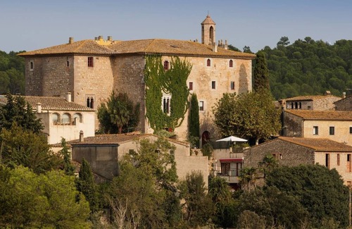Sant Mori House | Medieval Castle in Gothic style near Girona