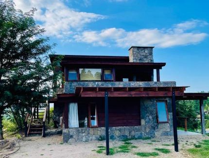 Calamuchita Department Ski Chalet | Medio Cielo Cabaña de Montaña