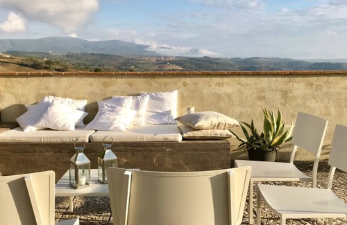 Loreto Villa | Medioevo&Design, Historical Umbria Tower With Private Pool, gardens, parkings