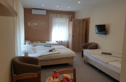 Kecskemet House | Mediterrán Villa Kecskemét