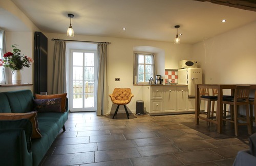 Grafengehaig Apartment | Mediterranean living in a listed building, rental after complete refurbishment