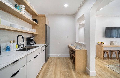 Greater East End Apartment | Mediterranean Villa Vibes #3 at East Downtown