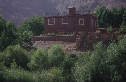Tabant Cottage | Meeting with the people of the happy valley