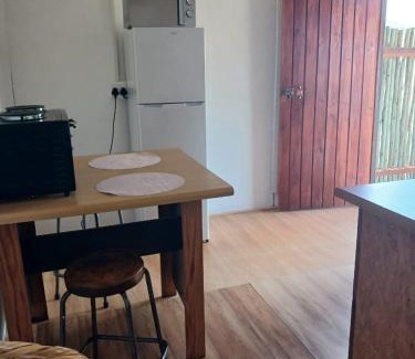 Kamieskroon Apartment | Megs Accommodation