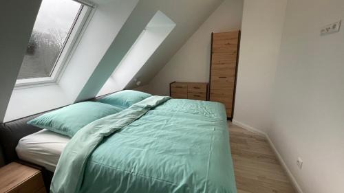 Kirchlinteln Apartment | Meine Schule Sehlingen, exklusiver Familien oder Generations-Landurlaub mit Hund, Workation, Sauna, Ruhe & Erholung genießen sowie Niedersachsen, die Lüneburger Heide, die Nordpfade oder Städte wie Verden, Hamburg, Bremen, Lüneburg & Celle erleben