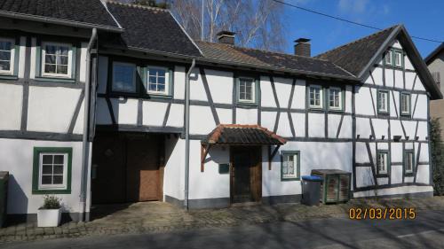 Schalkenbach House | Meisenhof