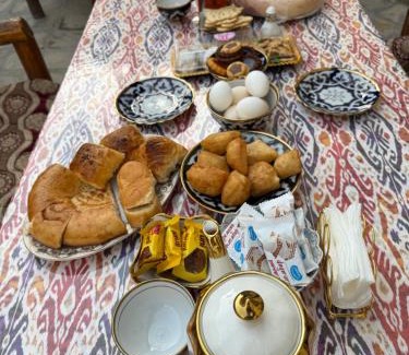 Bukhara Province House | Mekhtar famili 18th century old hause historical UNESCO HERITAGE List 1 minutes to Bukhara Old Town Square Est-Since 1826 for Walk in Guest PARKING, COZY ROOM, BEST LOCATION AND STRONG WIFI