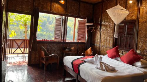 Pakbeng Hotel | Mekong Riverside Lodge