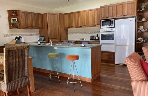 Woolgoolga House | Melaleuca Lakehouse by the beach at Woolgoolga - Paradise summer and winter