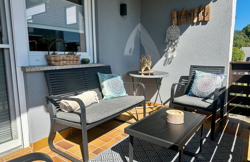Burgsinn Apartment | Melanie's Apartment with Balcony and Wi-Fi