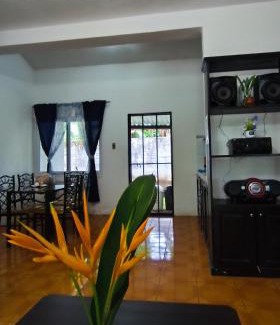 Santa Clara La Laguna Apartment | Melany's House's