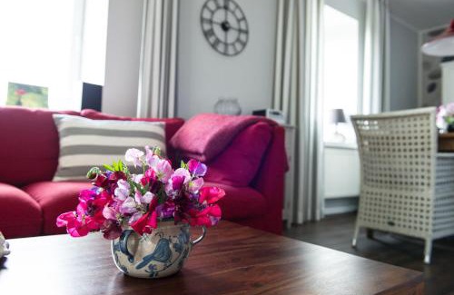 Loit House | Melkerhaus