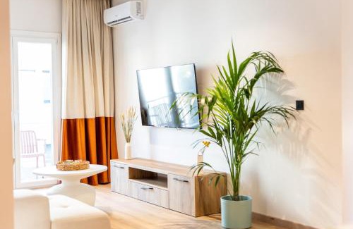 Makrigianni Apartment | Mellow Apartment Steps away from Acropolis and the Metro Station in Koukaki by Lumen Living