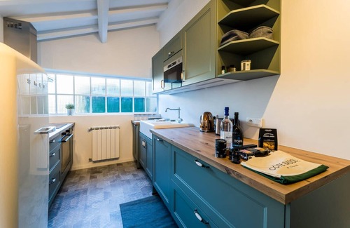 Biarritz City Centre House | MELLOW . KEYWEEK. Biarritz town house