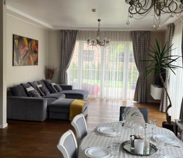 Klaipeda Villa | Melnrage Beach cozy apartments & terrace - pine view sea entry