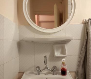 Patras Apartment | Mema's Tranquil Studio in Patra - Free Parking