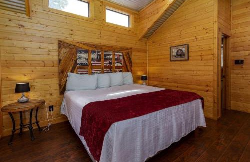 Pipe Creek House | Memorable Family Vacations in this Charming Log Cabin Rental in Texas State