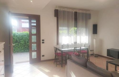 Colombare Apartment | Memy's House trilocale con giardino