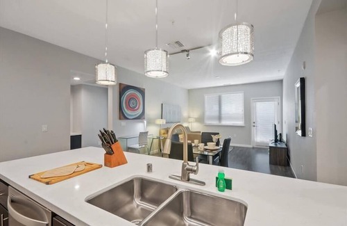 Menlo Park Apartment | Menlo Park | Resort Style Amenities | nr Tech Companies