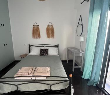 Piraeus Apartment | Menta Boho Piraeus Apartment